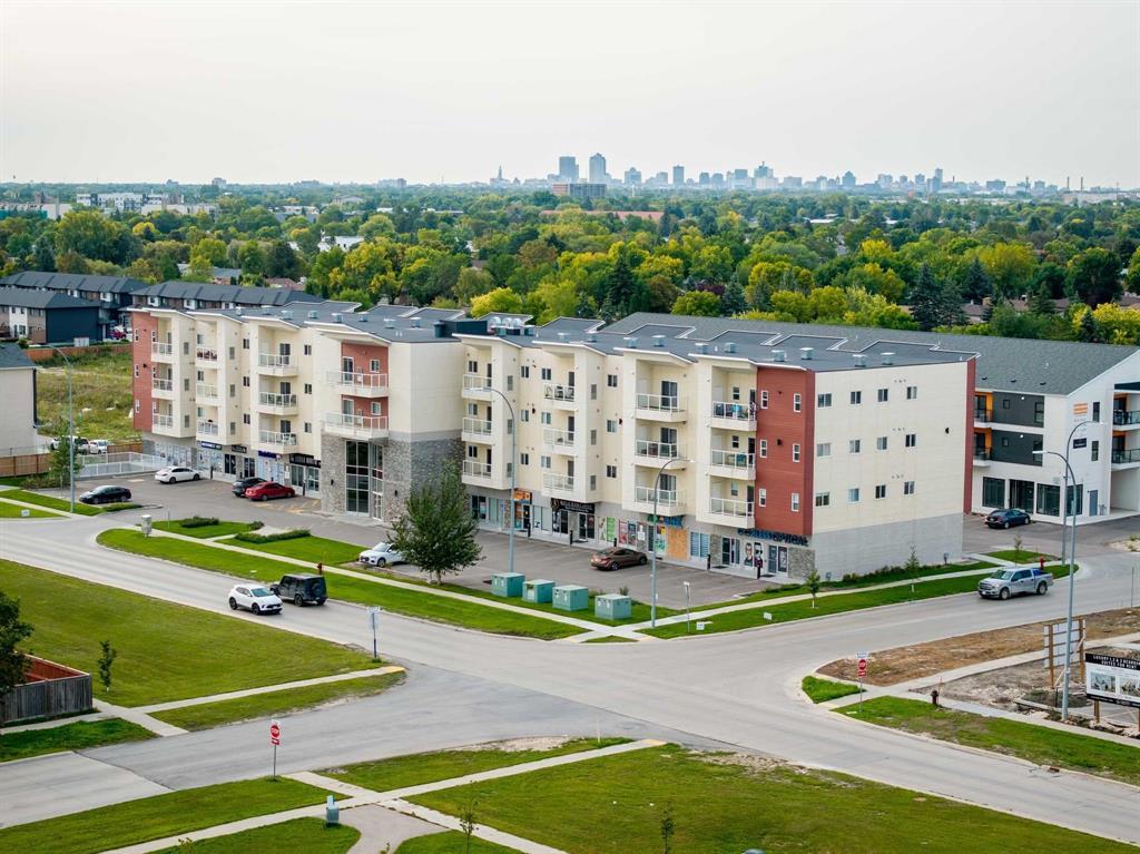 1730 Leila Avenue, Winnipeg, Manitoba, R2P1Z1, Winnipeg, Manitoba — photo 1 of 5