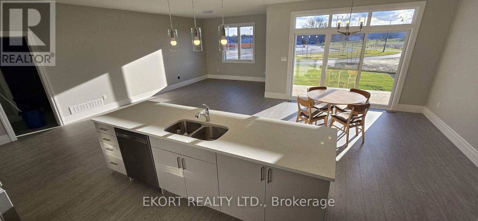 7 FRENCH STREET - 21