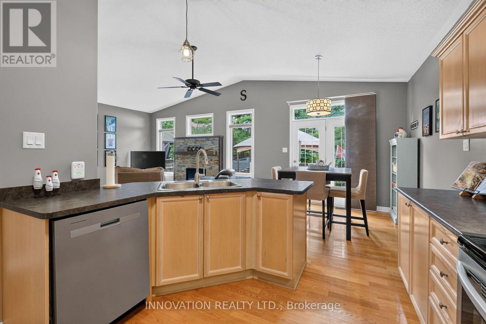 78 MARICONA WAY - Image 20