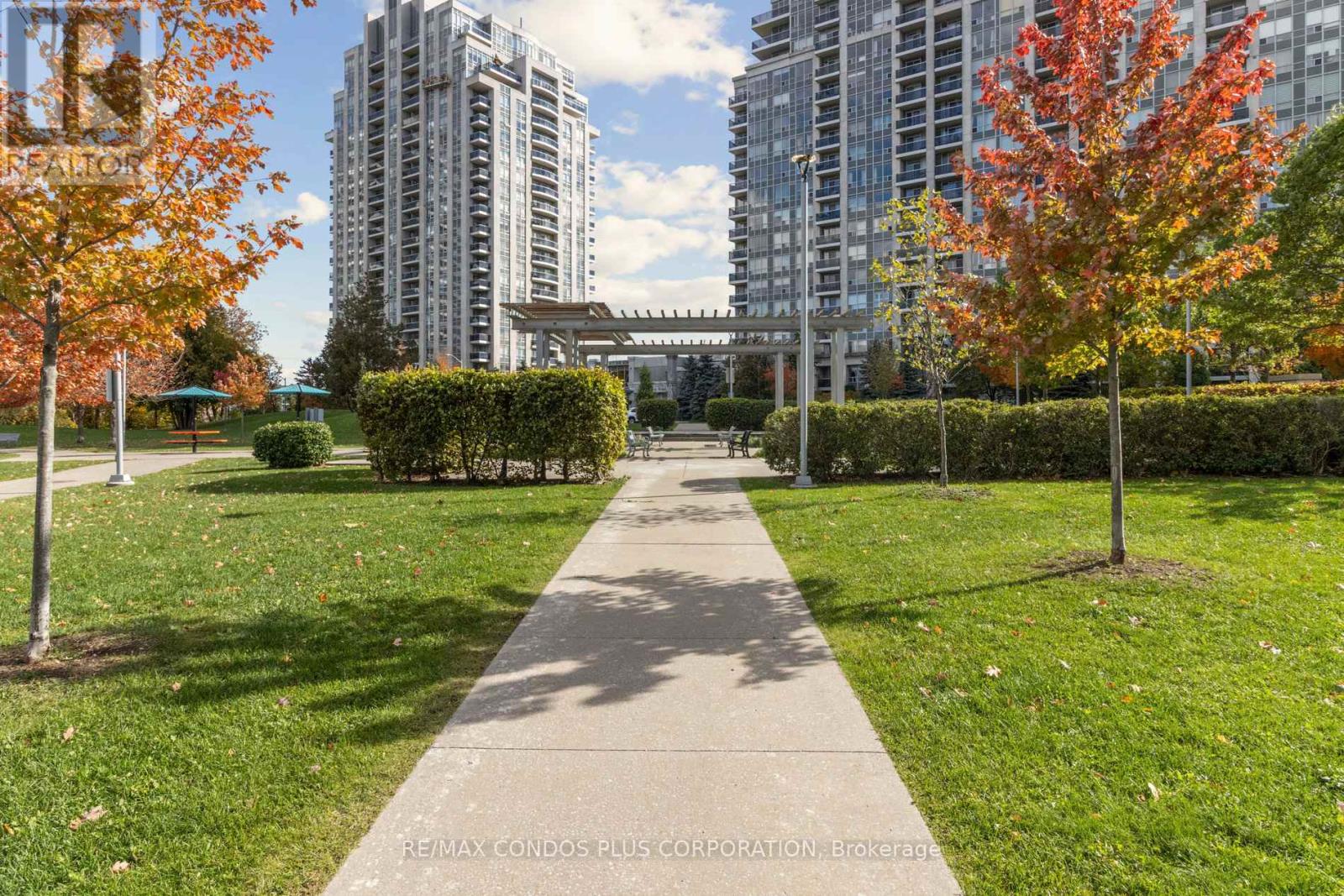 #1108 20 NORTH PARK ROAD - 27