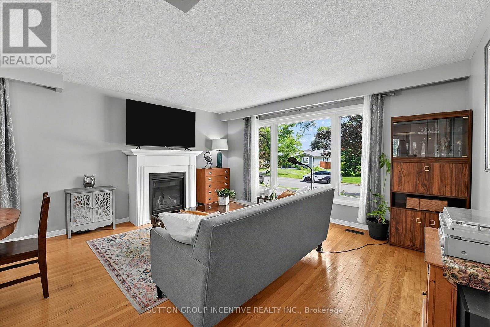 35 JILLS COURT - 23