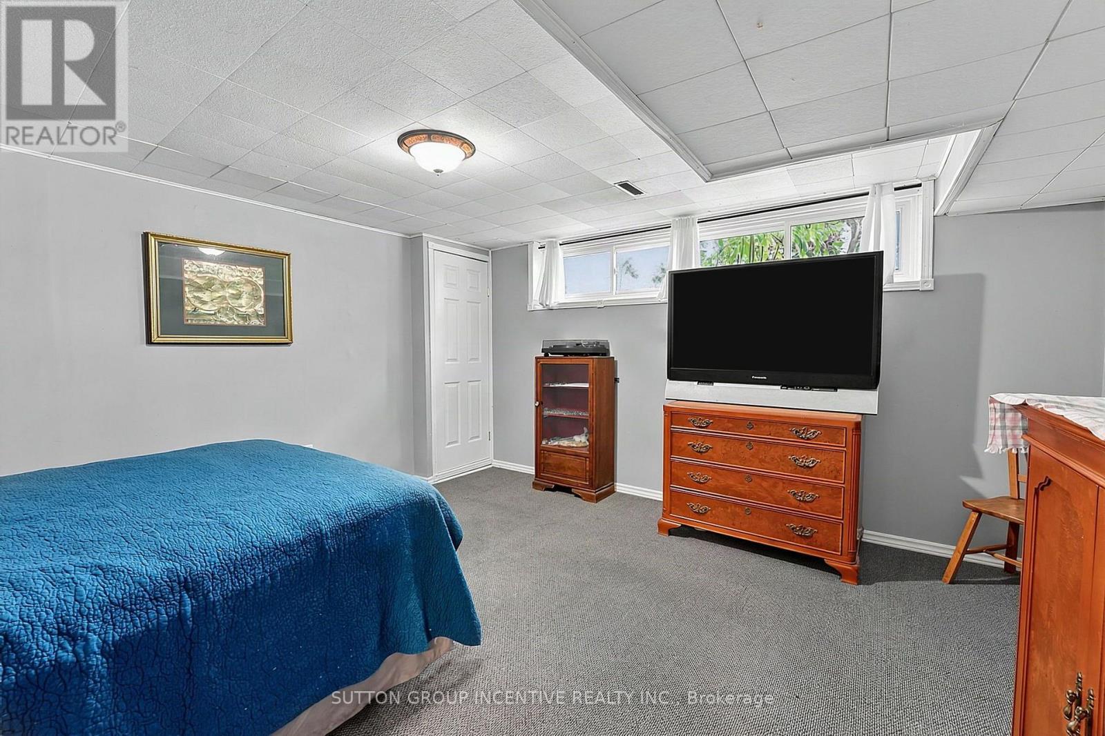 35 JILLS COURT - Image 36