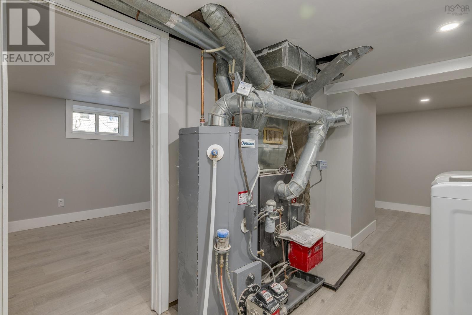 13 McFatridge Road - 40