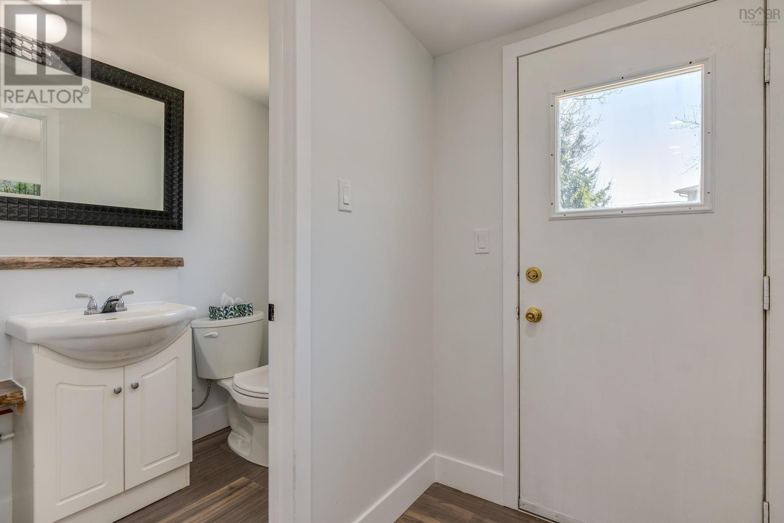 13 McFatridge Road - 20