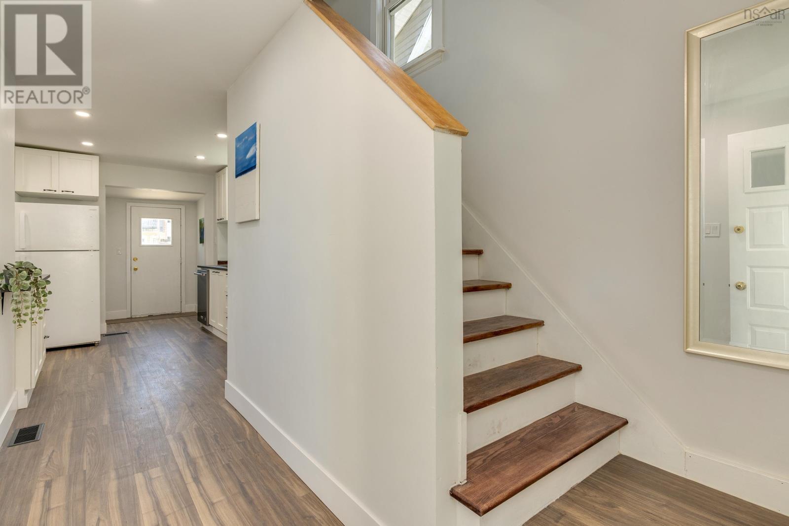 13 McFatridge Road - 6