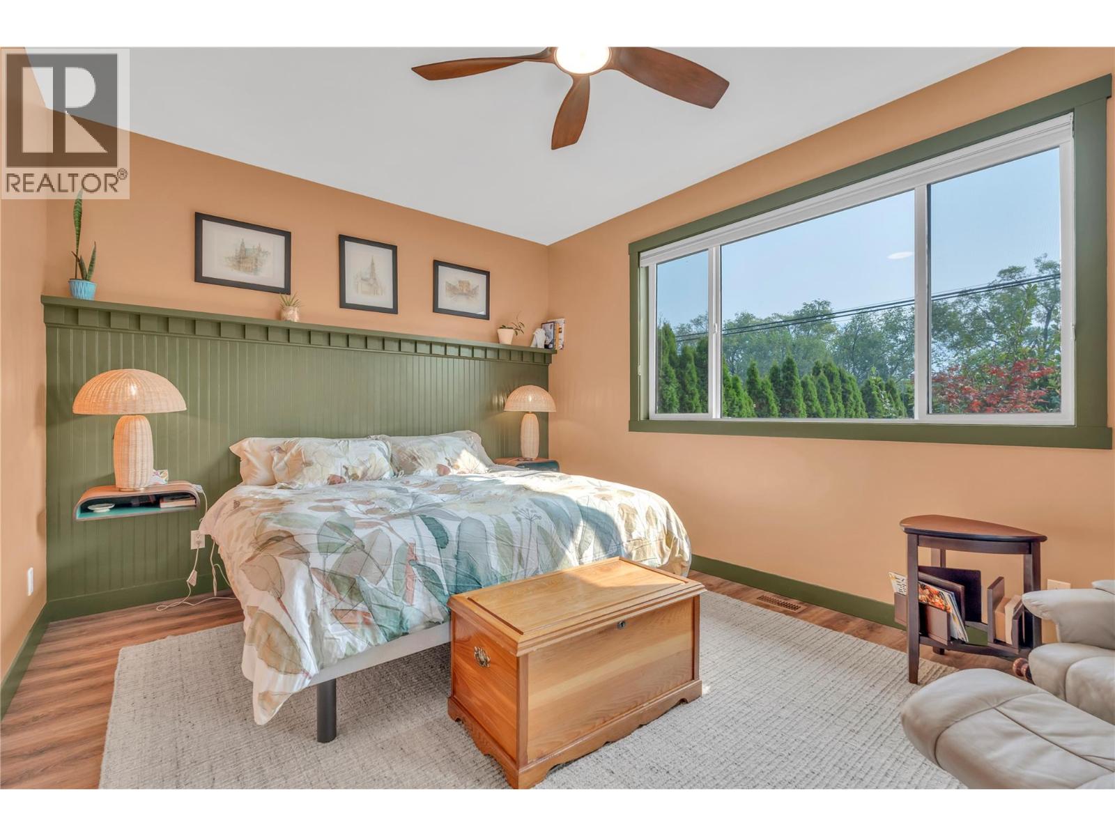 6753 Hillside Place, Oliver
