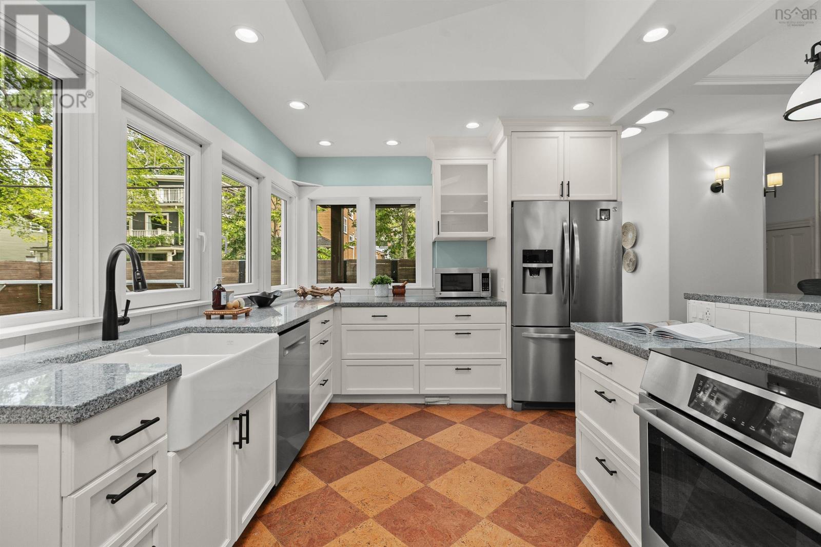 Property 21 of 51 of 1890 Vernon Street
