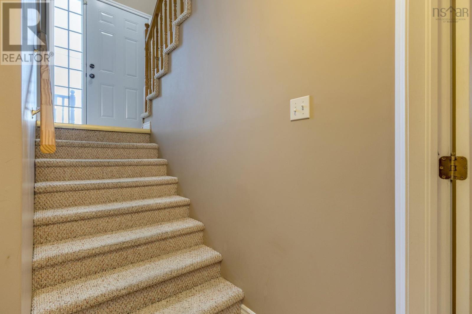 Property 26 of 50 of 54 Peter Court