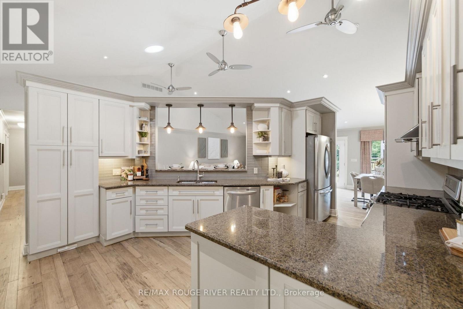9866 ELLIS ROAD - Image 10