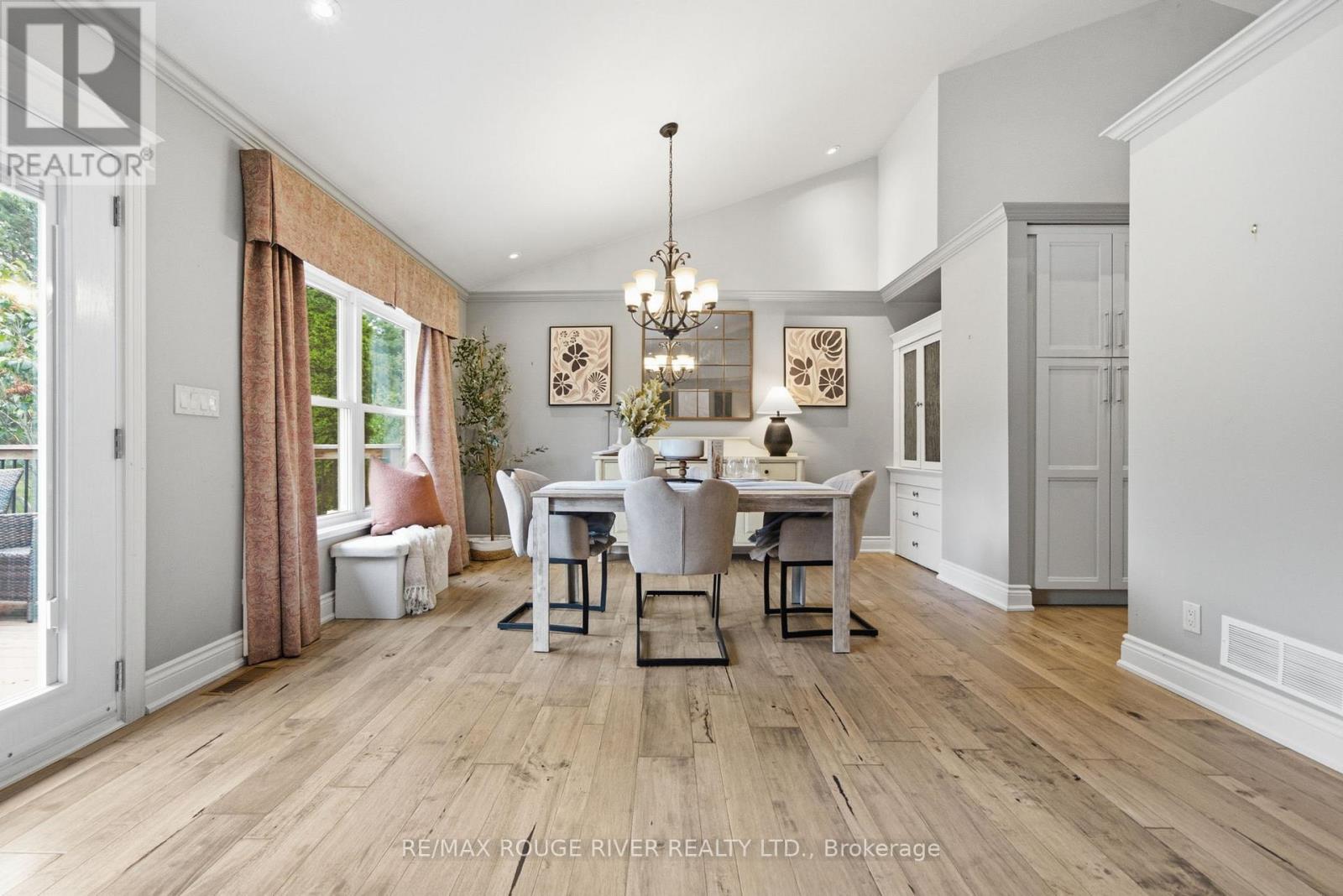 9866 ELLIS ROAD - Image 12