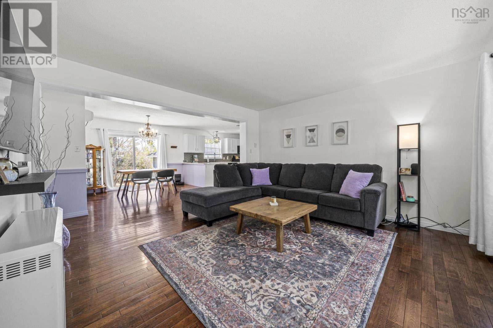3340 Sackville Drive - 2