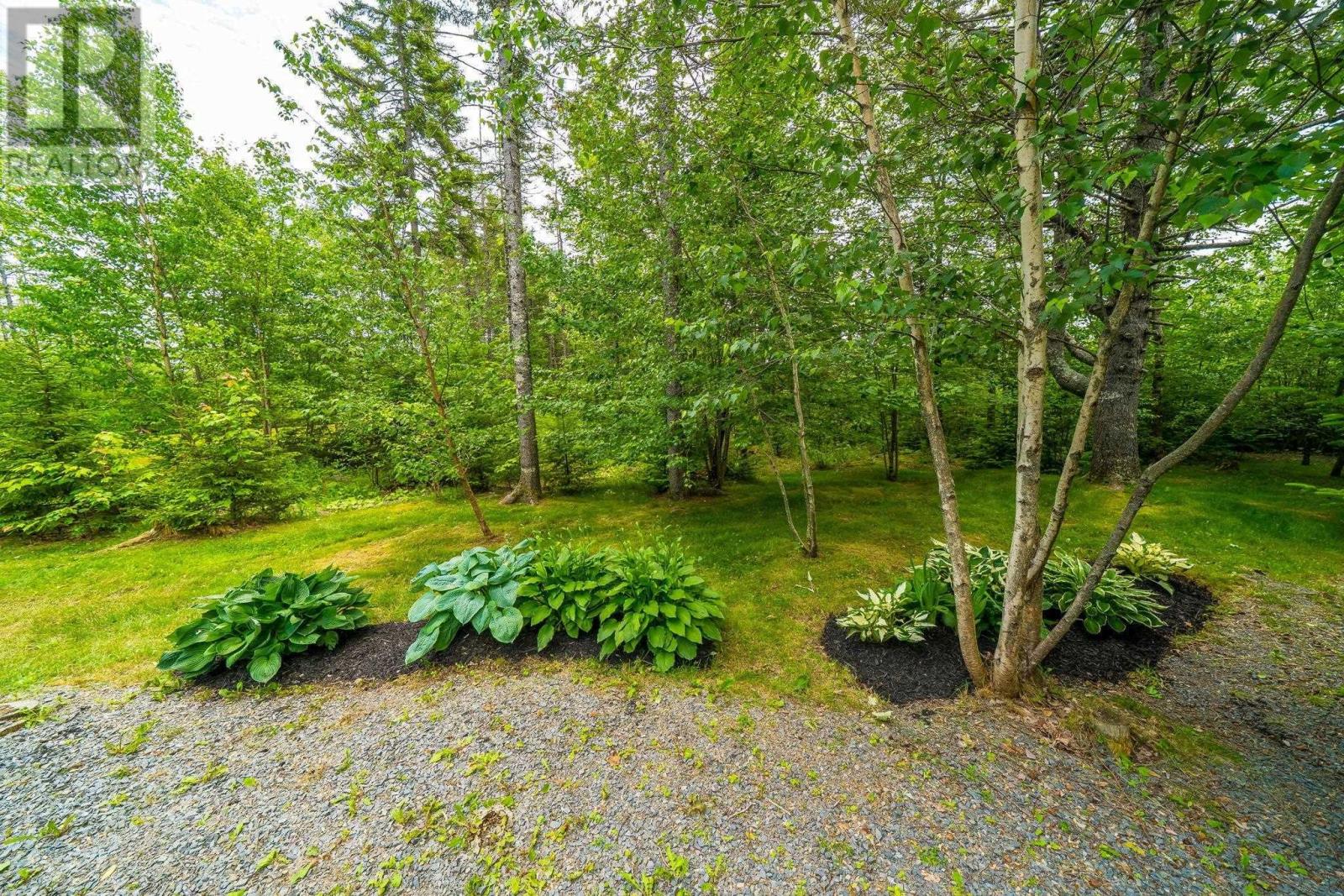 3340 Sackville Drive - 34