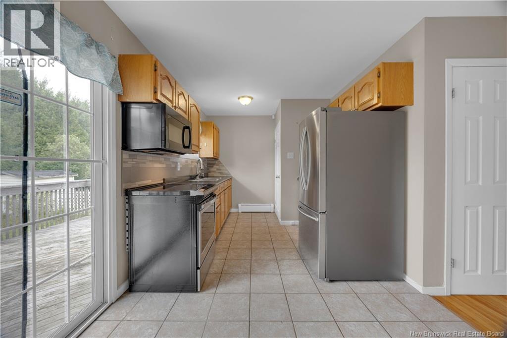 581 Michael Crescent - Image 7