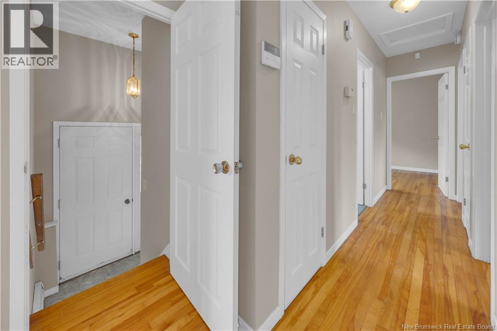 581 Michael Crescent - 12