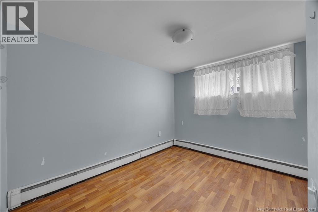 581 Michael Crescent - Image 23