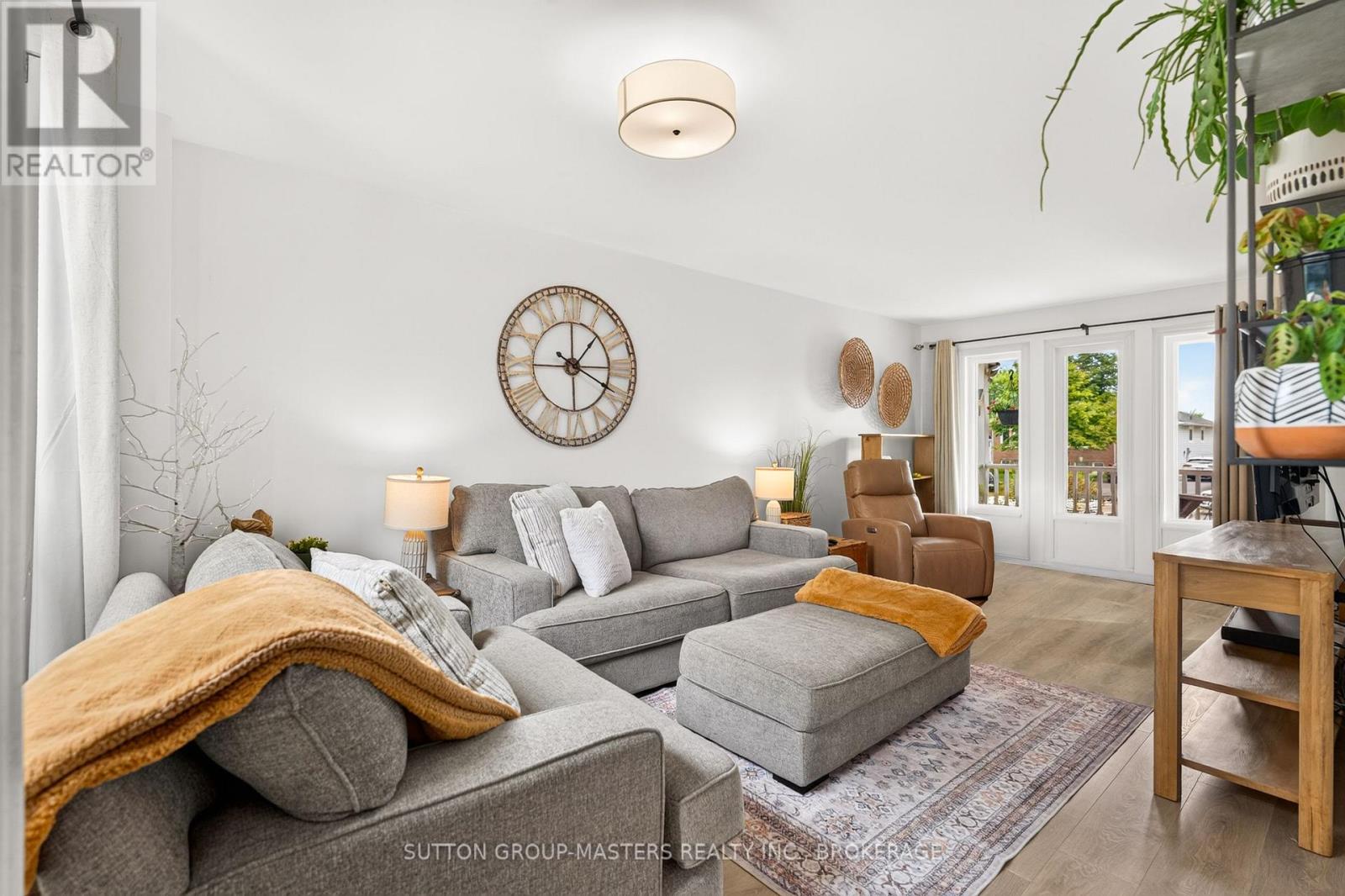 473 EVANGELINE AVENUE - Image 8