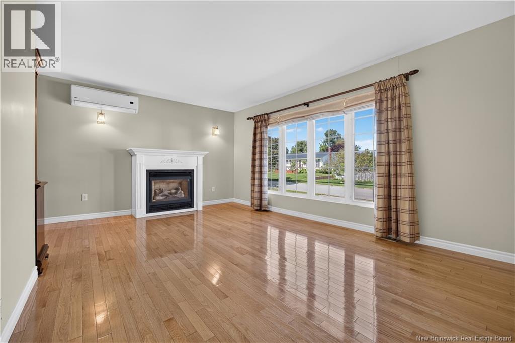 371 Highplain Crescent - 10