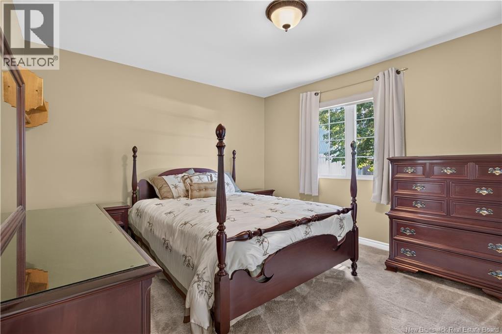 371 Highplain Crescent - 17