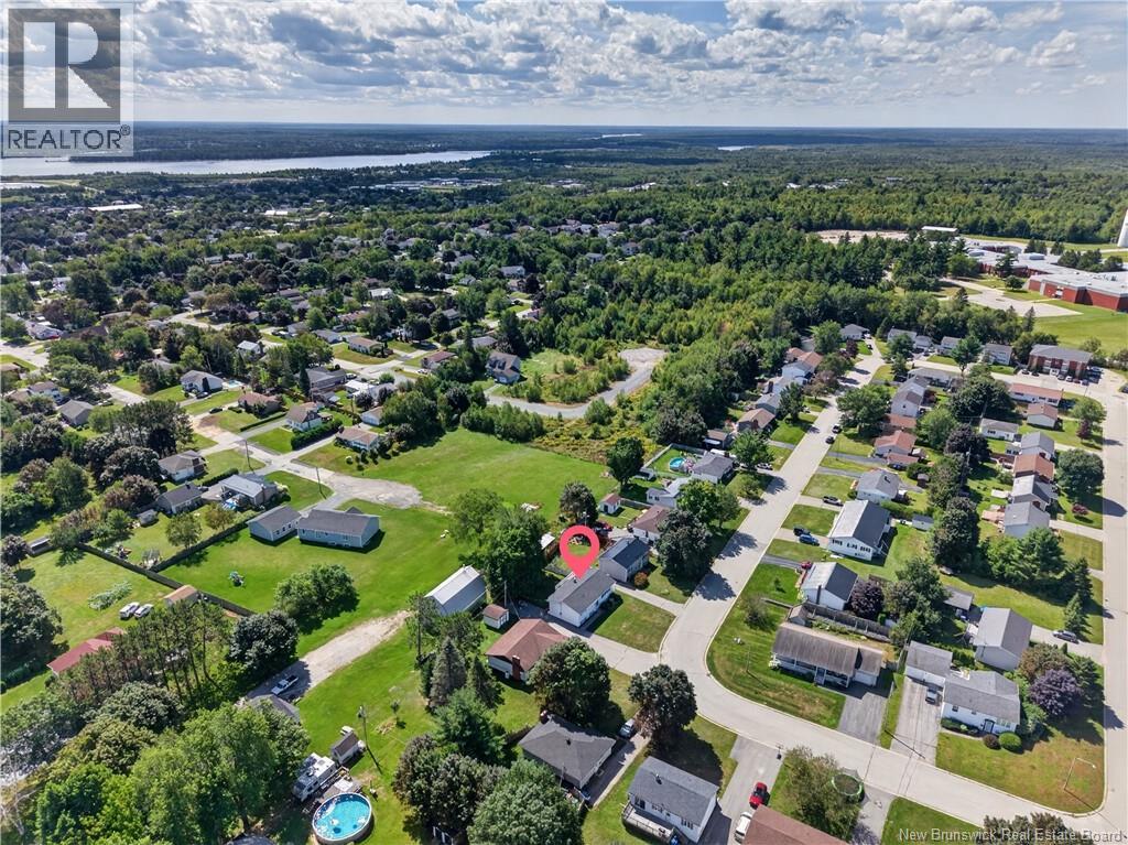 371 Highplain Crescent - Image 31