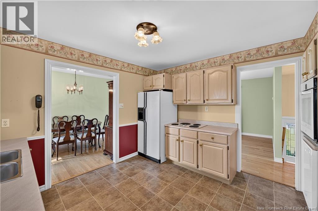 371 Highplain Crescent - 5