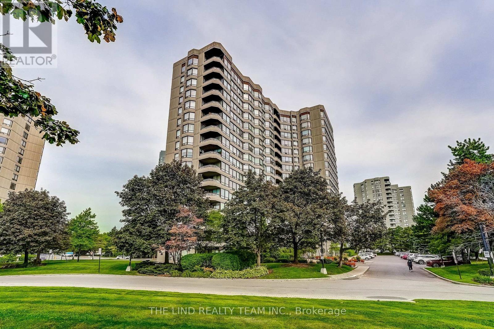 Photo of 7440 Bathurst Street