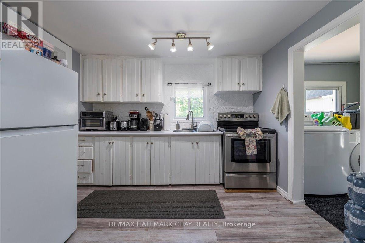 3195 COWAN AVENUE - 6
