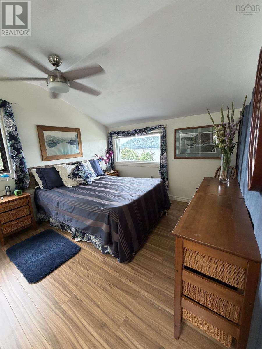 817 Granville Road - 24
