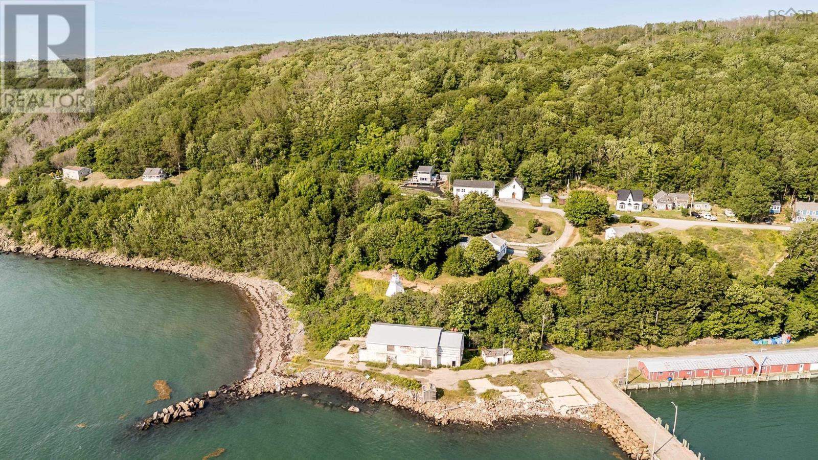 817 Granville Road - 34