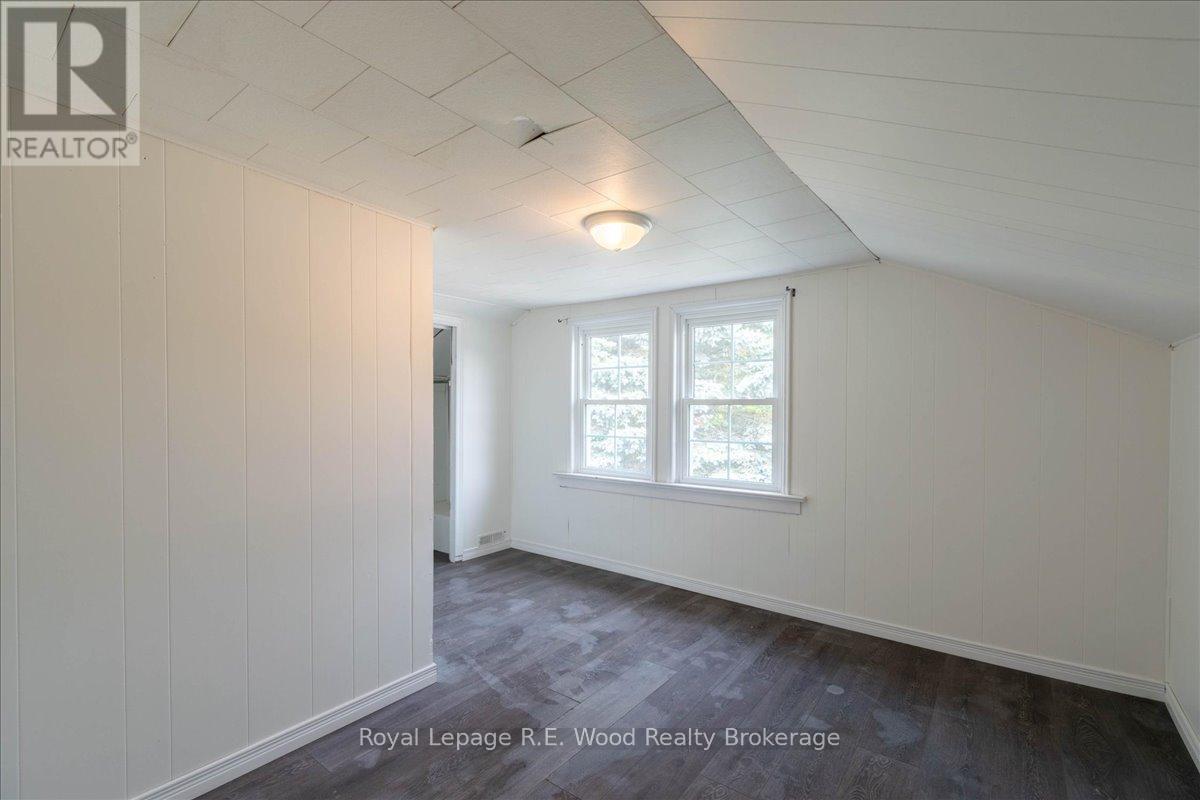419 MAIN STREET W - Image 20