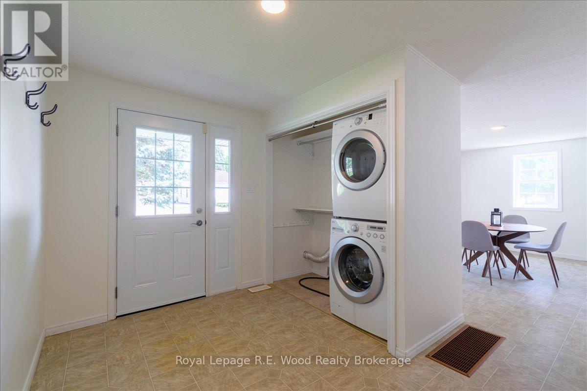 419 MAIN STREET W - Image 8
