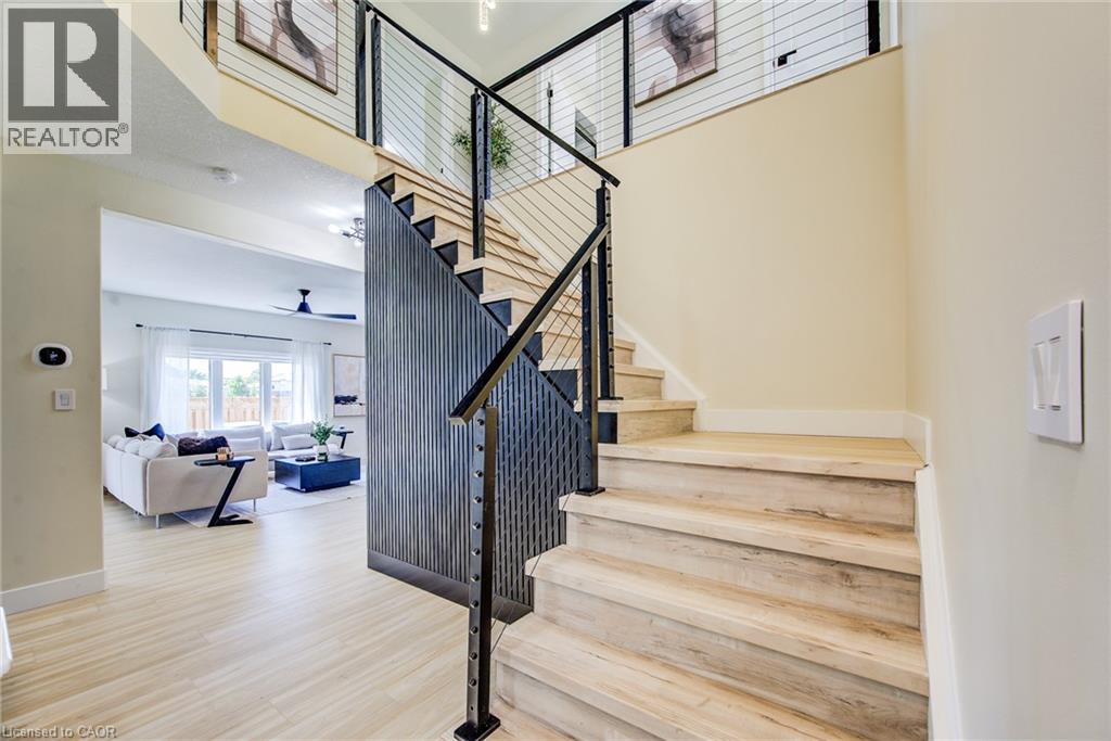 210 HAWKSWOOD Drive - Image 14