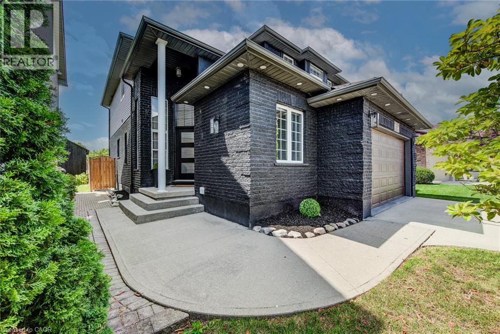 210 HAWKSWOOD Drive — photo 3