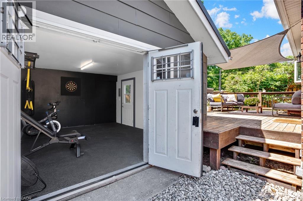 18 WEST RIVER Street - Image 37