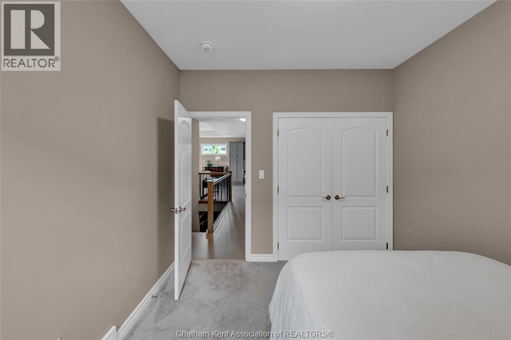 67 Valencia DRIVE - Image 22