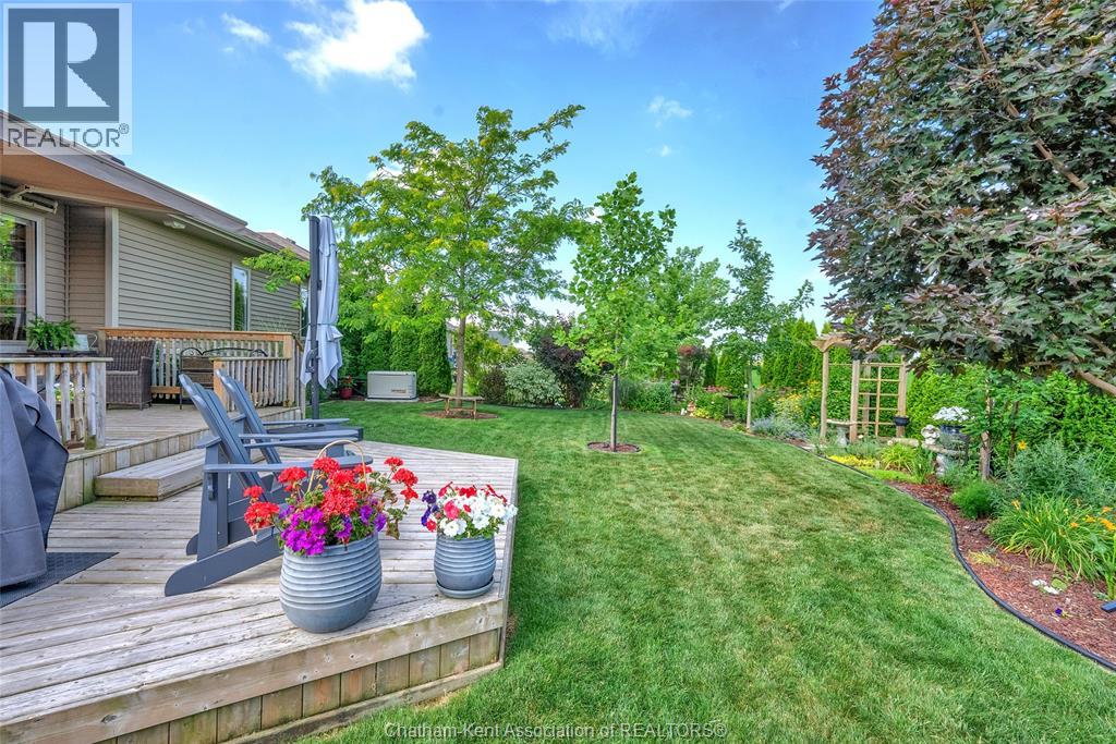 67 Valencia DRIVE - Image 33