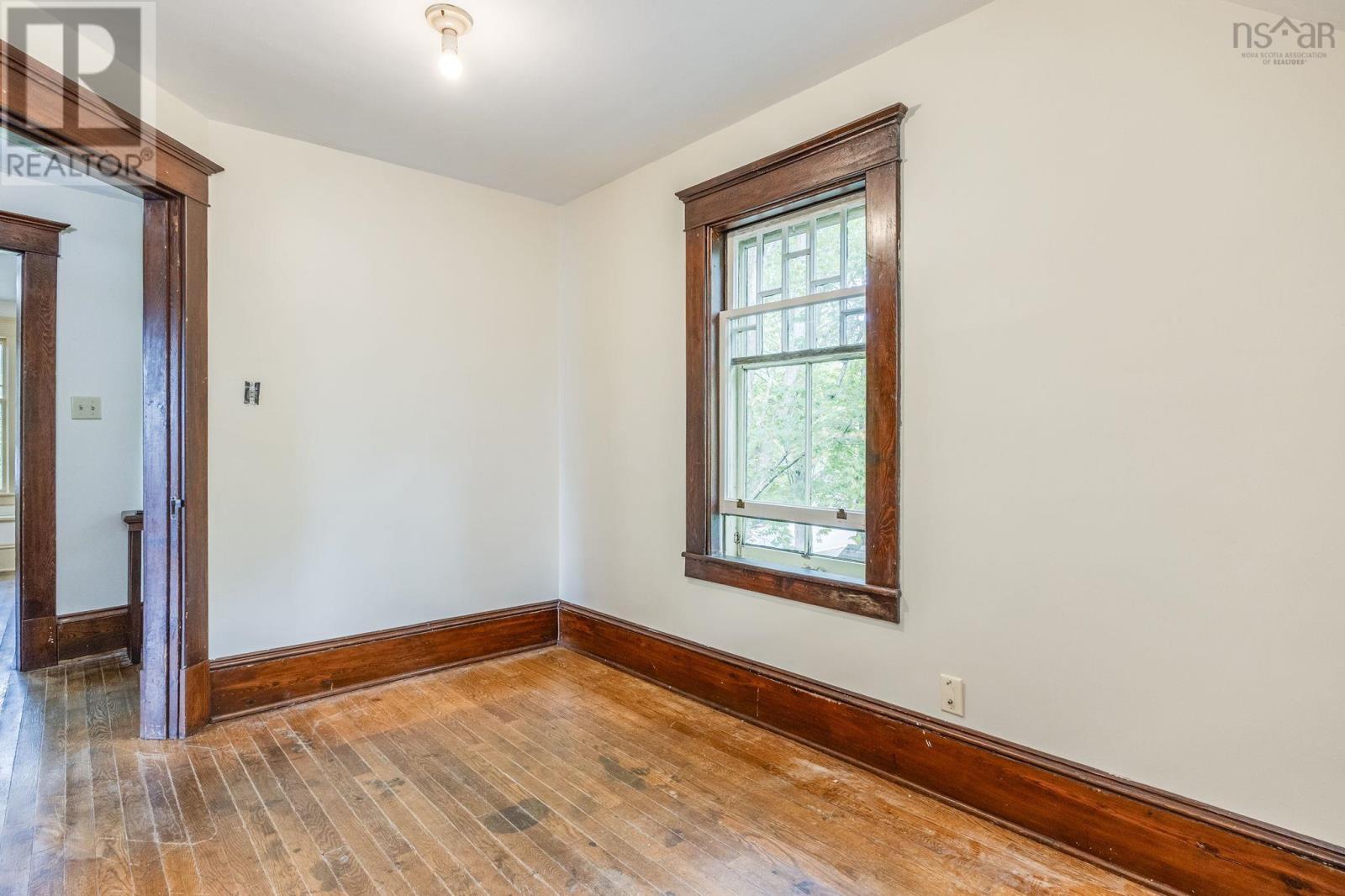 Property 21 of 40 of 20 Queen Street