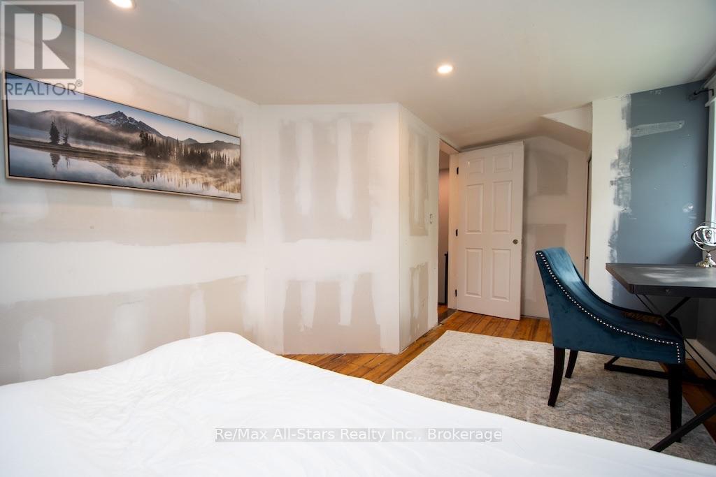 96 REGENT STREET - Image 31