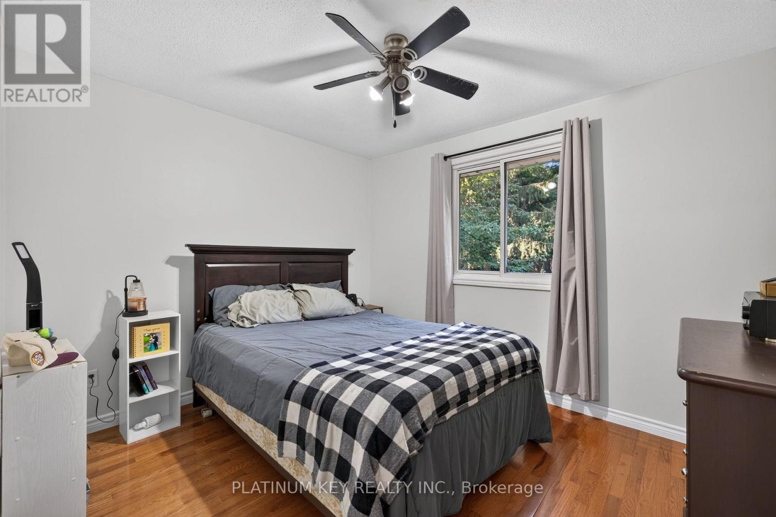 208 SOUTHFIELD DRIVE - 21
