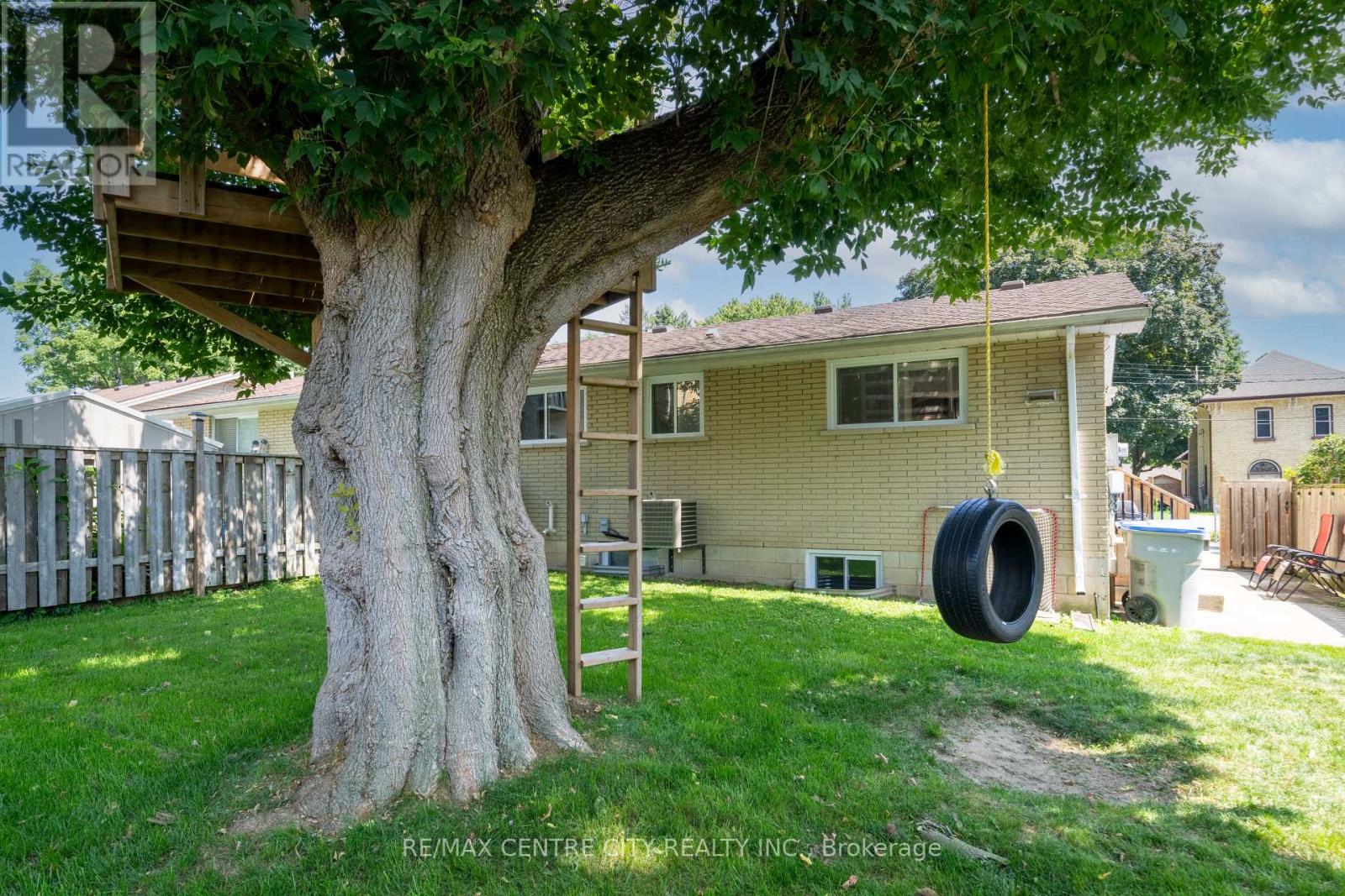 242 RAPLEY STREET - 7