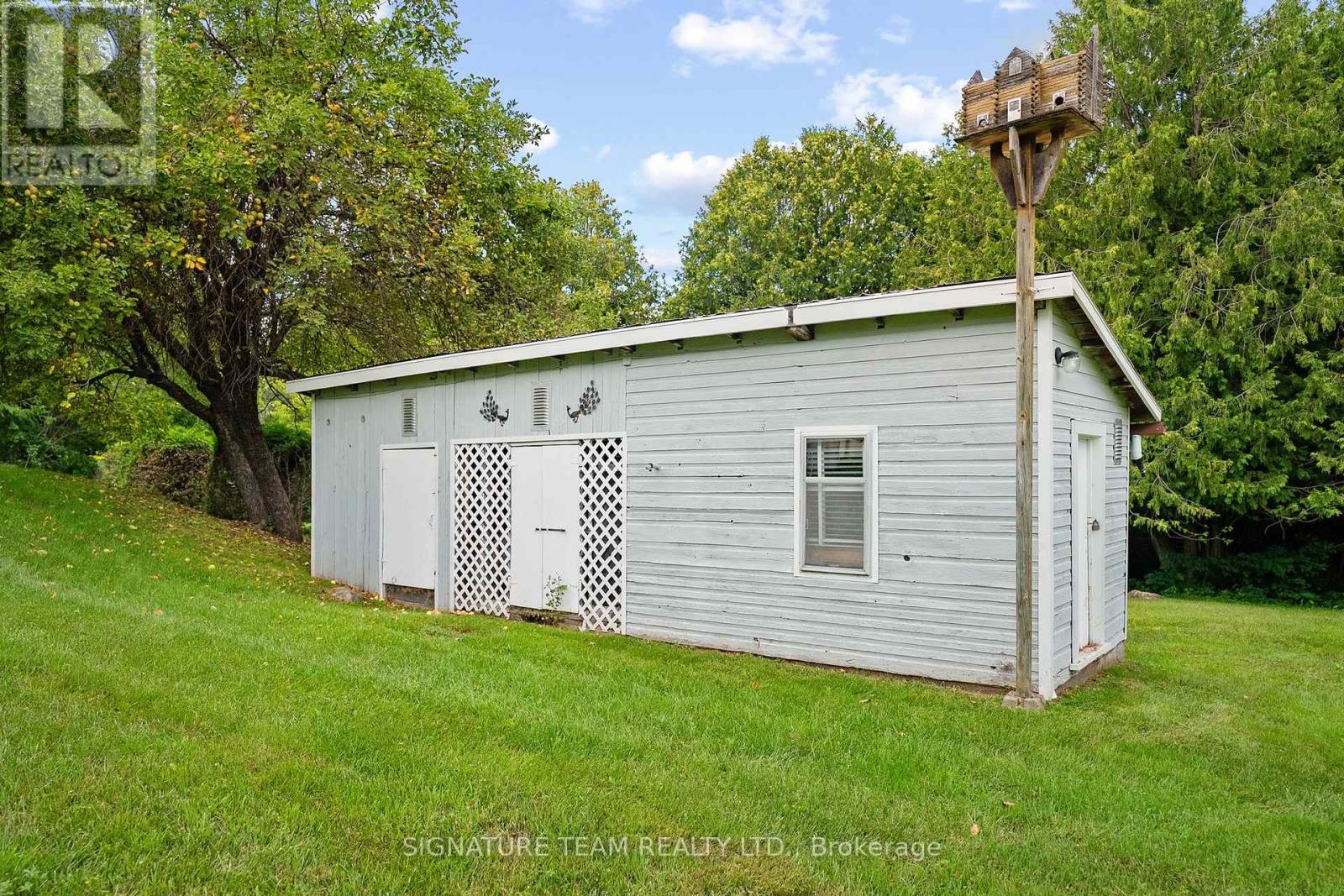 1208 AUGSBURG ROAD N - Image 25