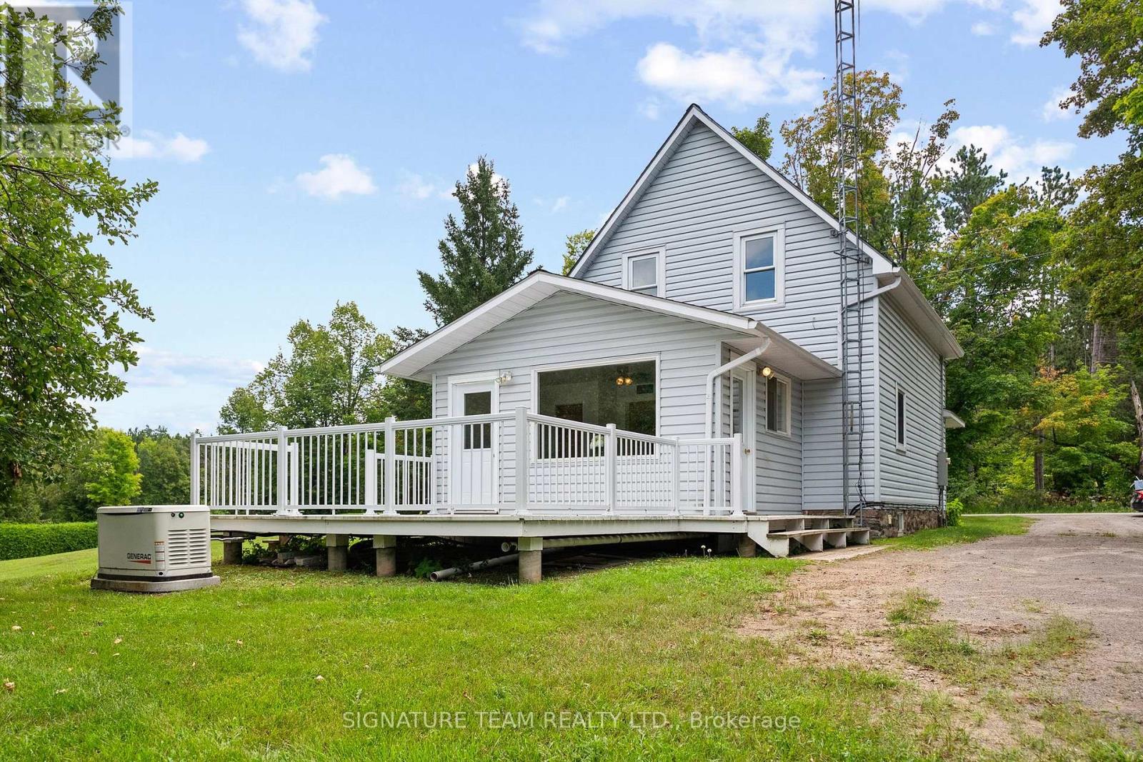 1208 AUGSBURG ROAD N - Image 6
