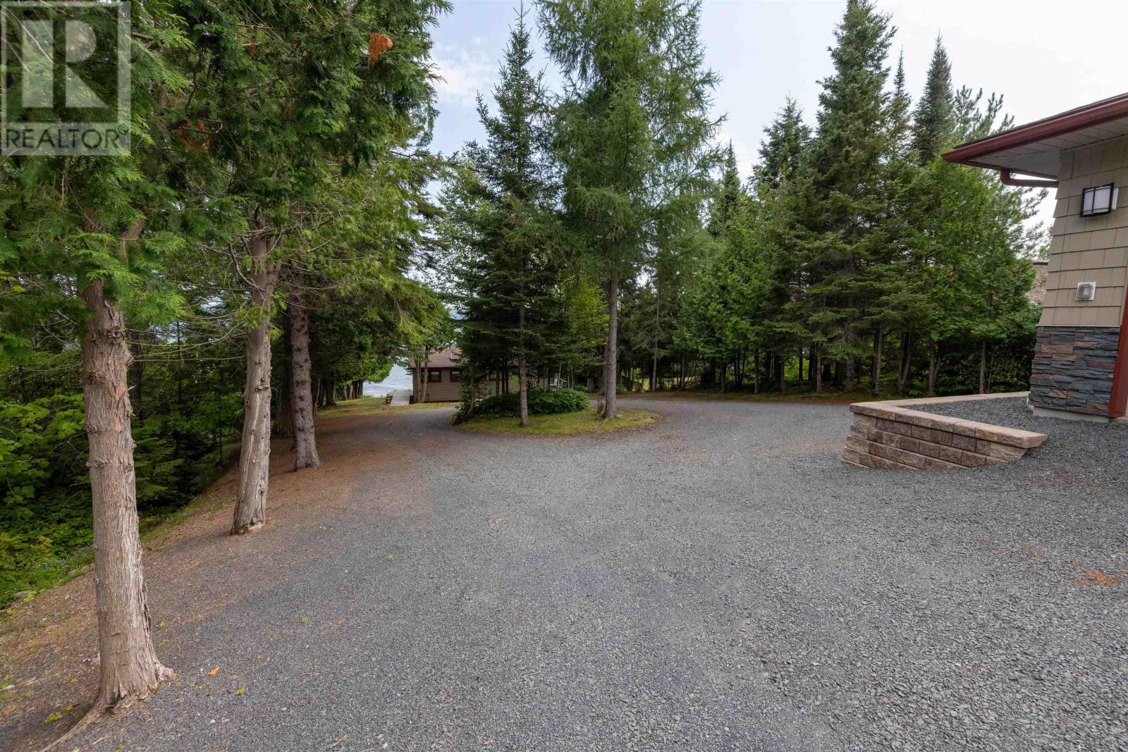 2503 Scott DR - Image 40