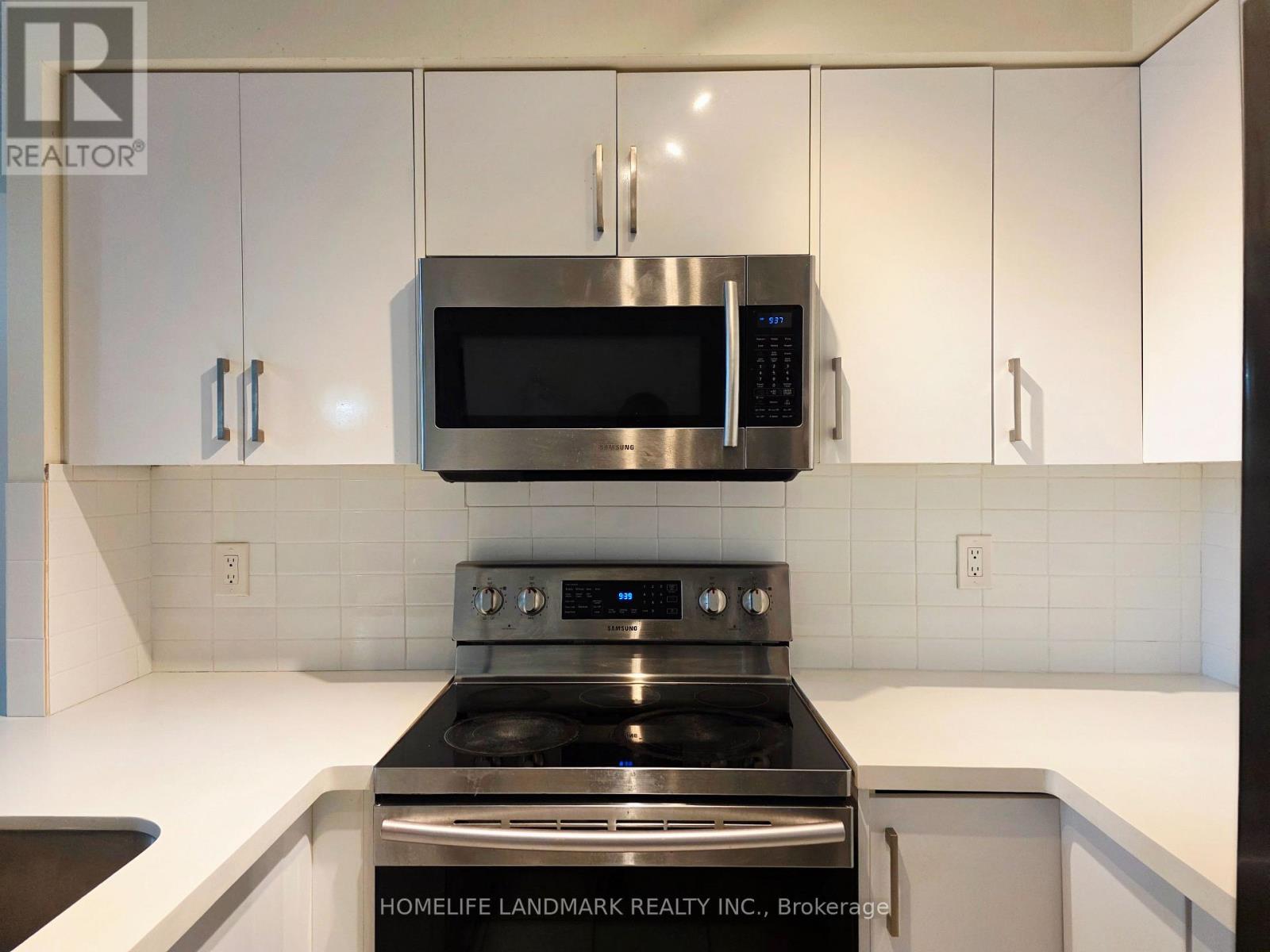 #1015 7 LORRAINE DRIVE - Image 3