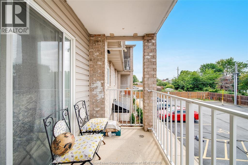 #204 1323 LANGLOIS AVENUE - 24