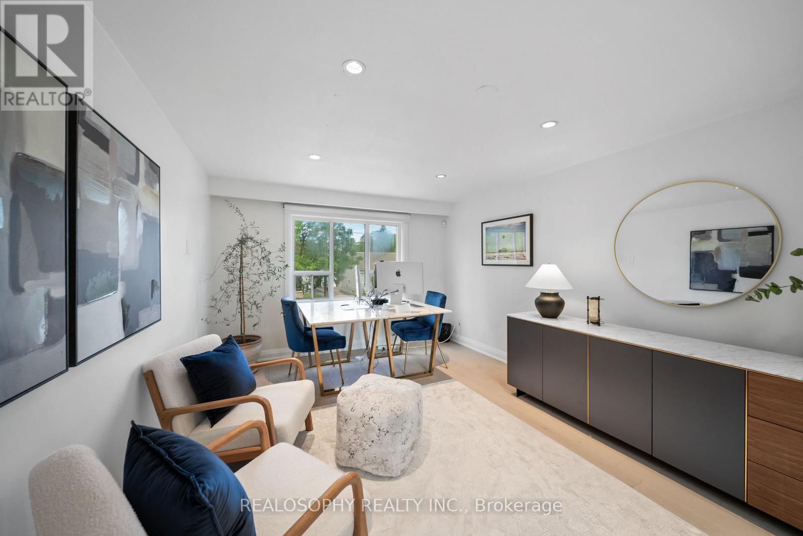 69 SQUIRES AVENUE - Image 13