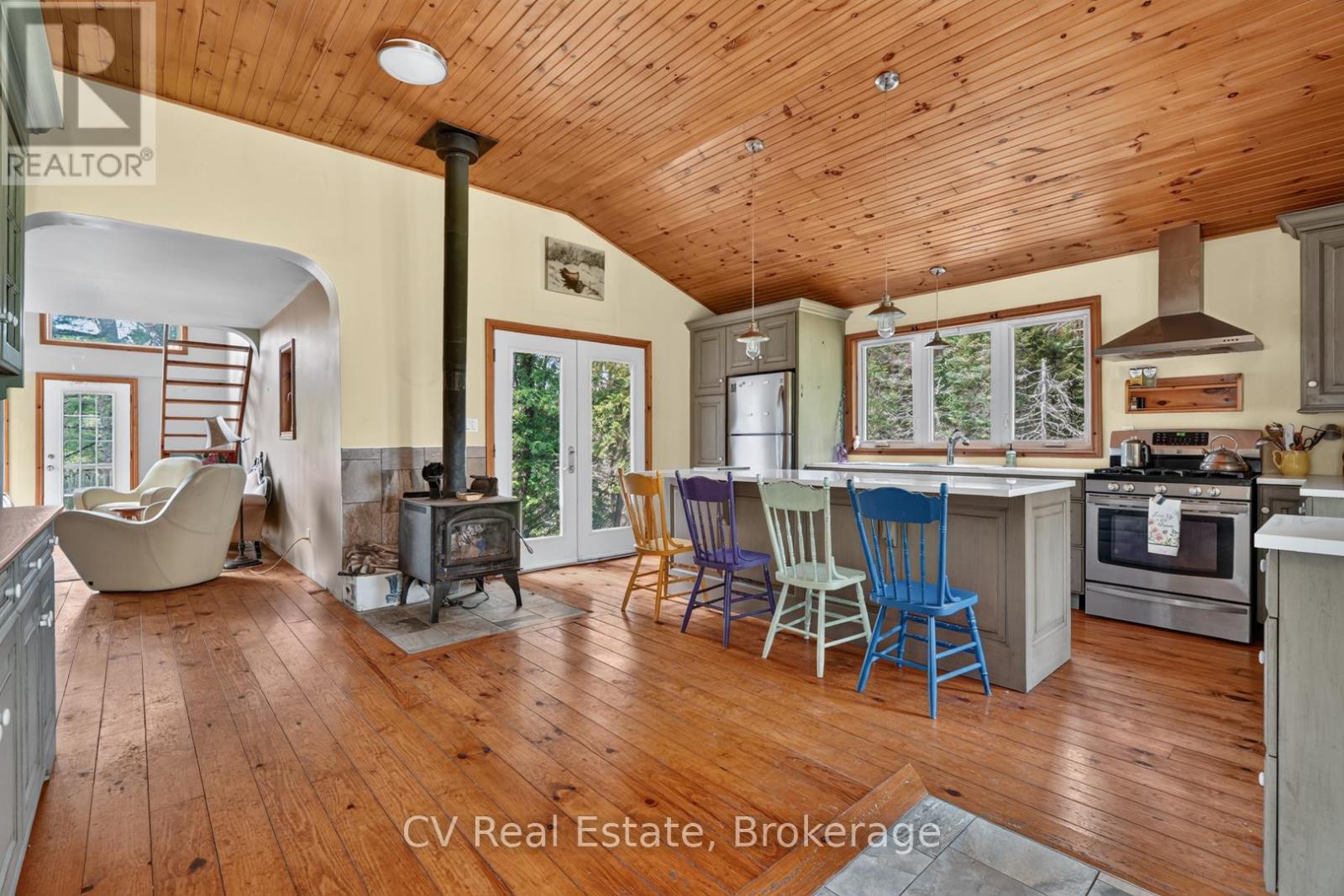 625 CHETWYND ROAD - Image 3
