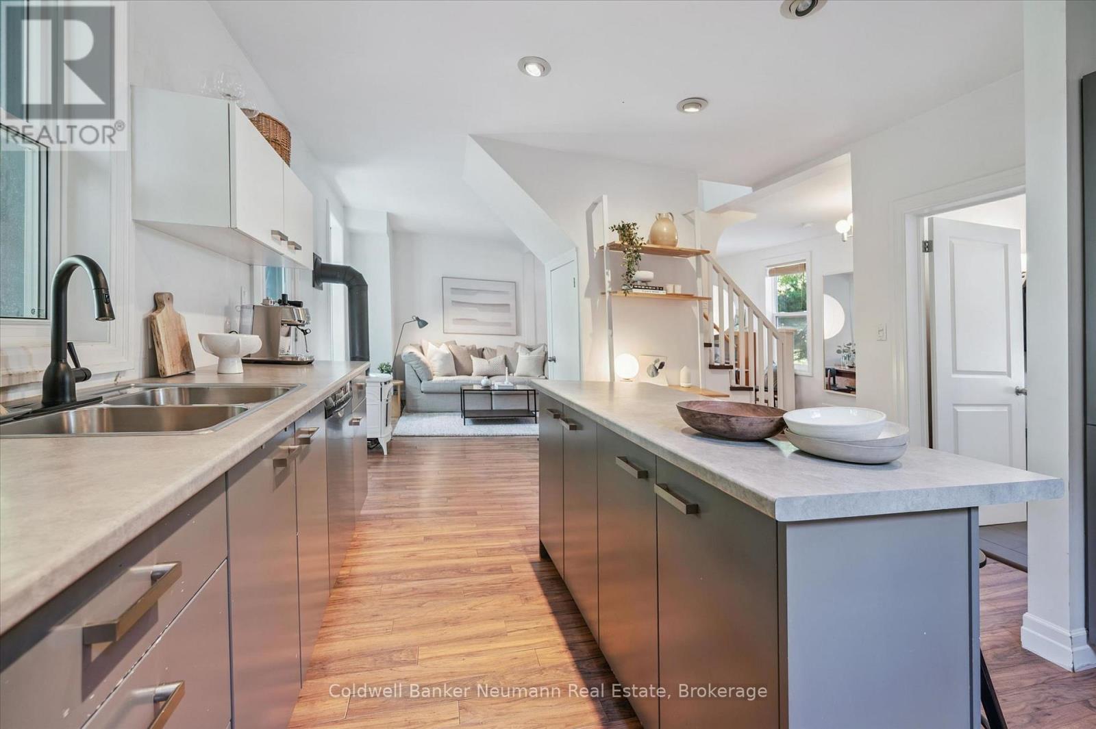 67 GROVE STREET - Image 13