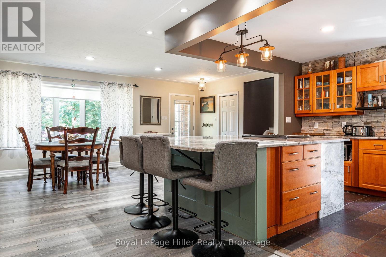 950 O'LOANE AVENUE - Image 14