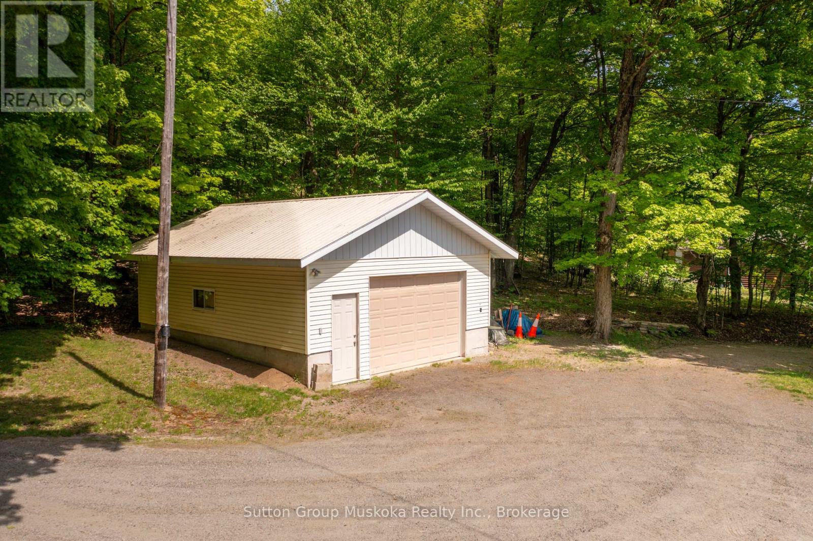 562 AND 568 EAST WASEOSA LAKE ROAD - Image 39