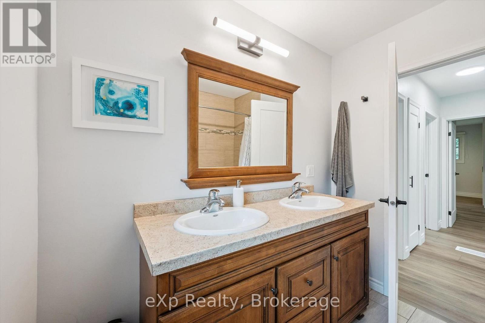 18 ELEANOR COURT - Image 15